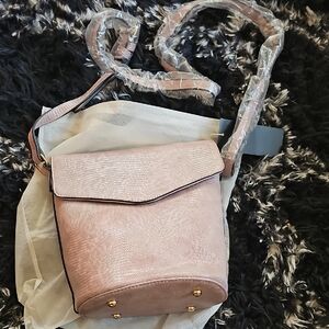 Chic Metallic Crossbody Bag
